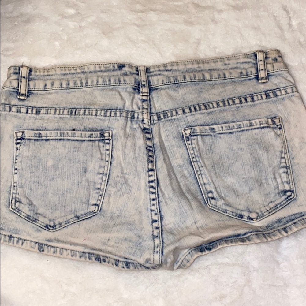 ACID WASH DENIM SHORTS - Picture 2 of 2